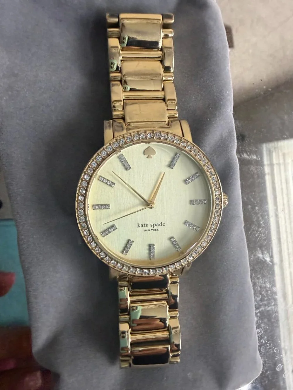 Kate Spade NY Gold Tone Crystal‎ Watch ⌚💛✨ Bling Bezel Designer Timepiece 💎